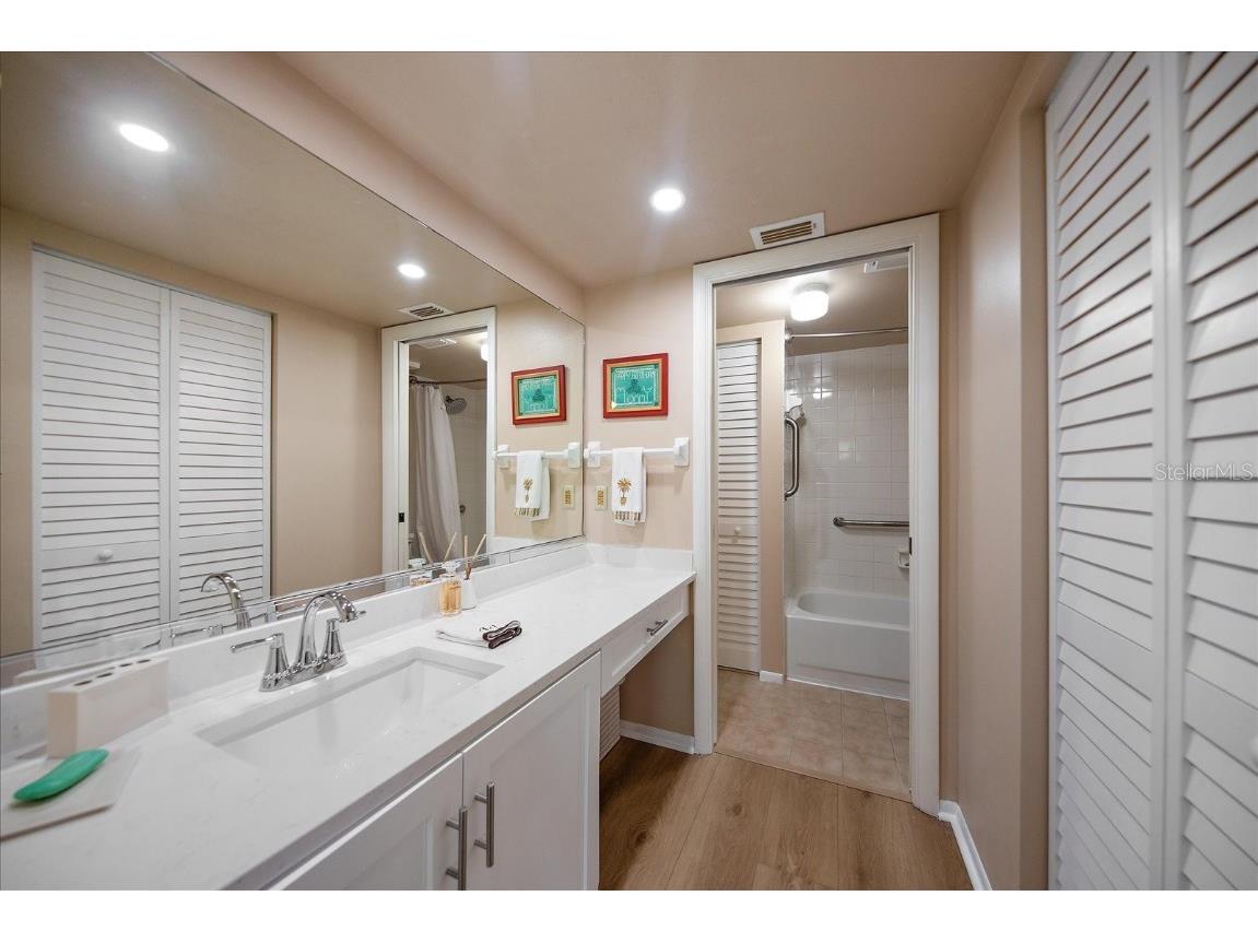 1316 Pasadena Avenue S #104 South Pasadena FL 33707 - INTRACOASTAL & BOCA CIEGA BAY TB8458294 image23