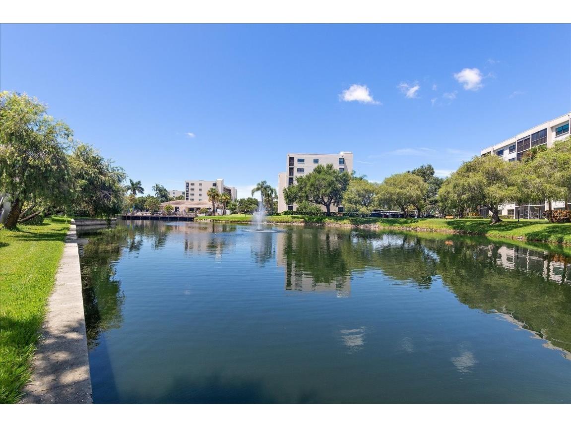 1316 Pasadena Avenue S #104 South Pasadena FL 33707 - INTRACOASTAL & BOCA CIEGA BAY TB8458294 image34