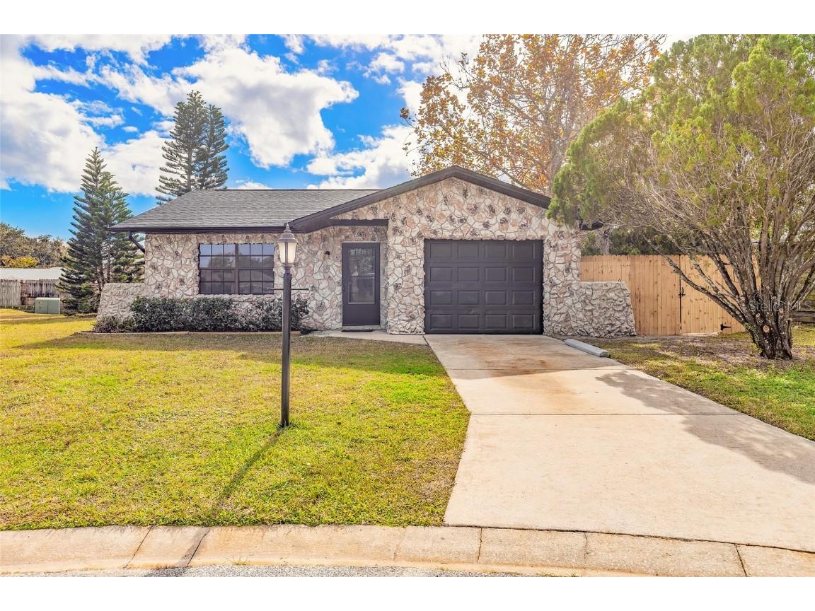 1316 Point Court Port Orange FL 32127 V4946242 image1