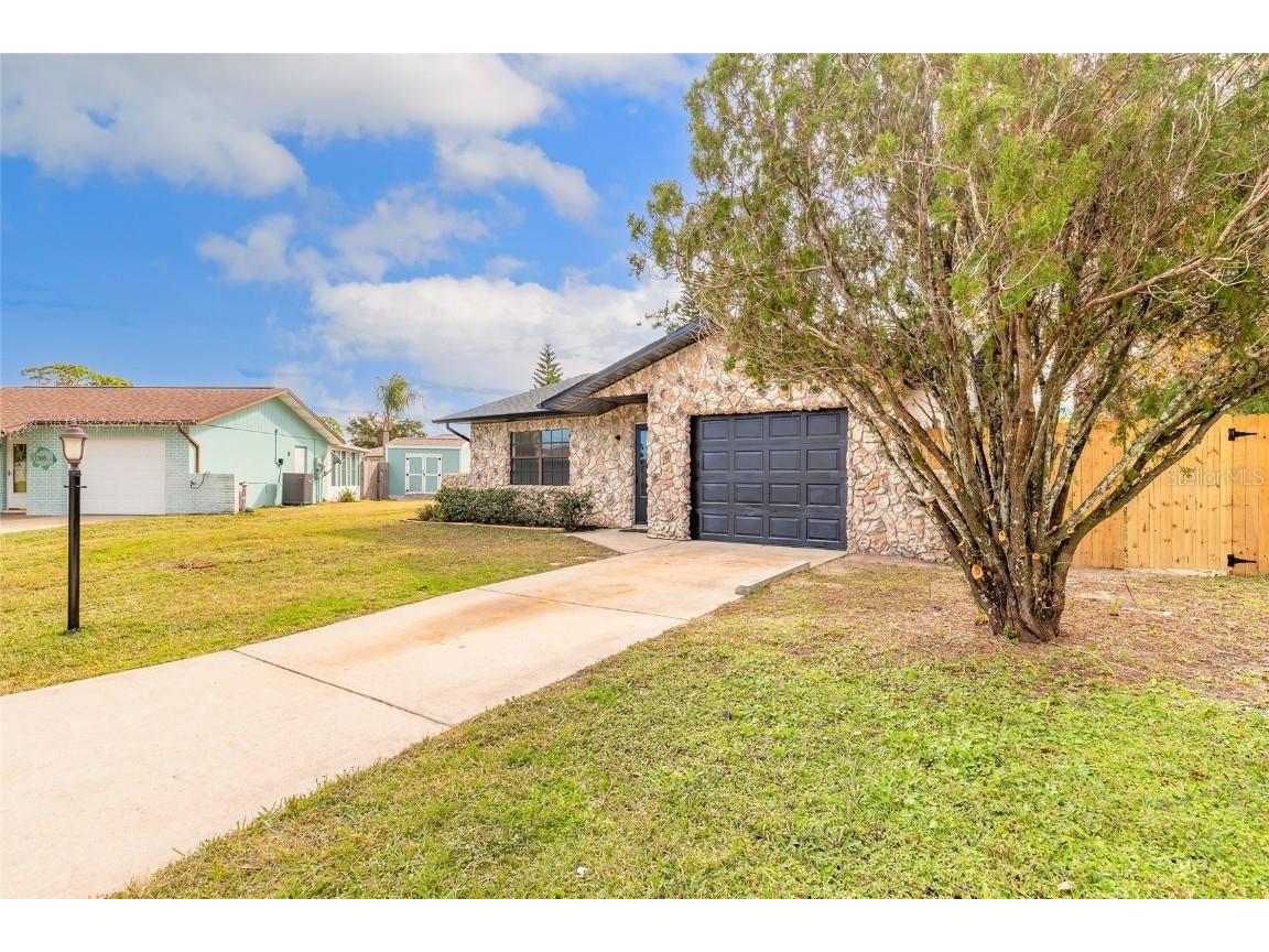 1316 Point Court Port Orange FL 32127 V4946242 image3