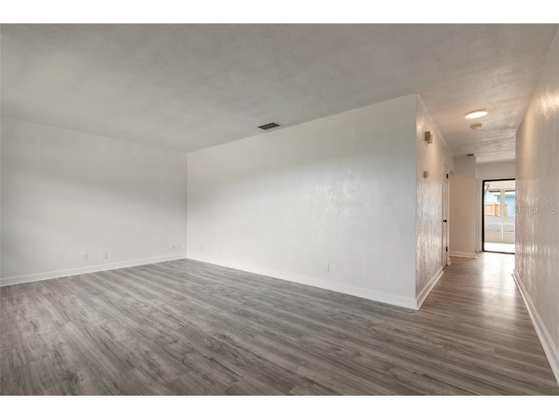 1316 Point Court Port Orange FL 32127 V4946242 image4