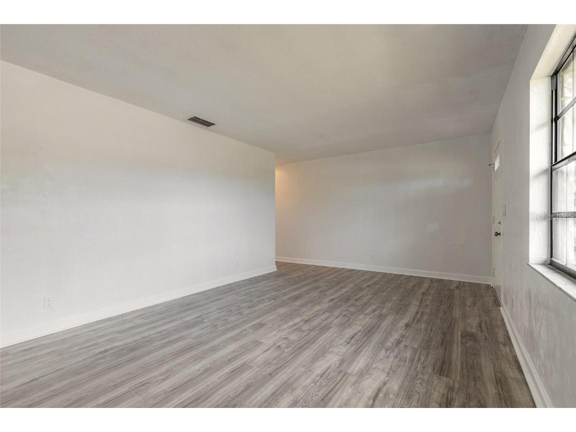 1316 Point Court Port Orange FL 32127 V4946242 image5