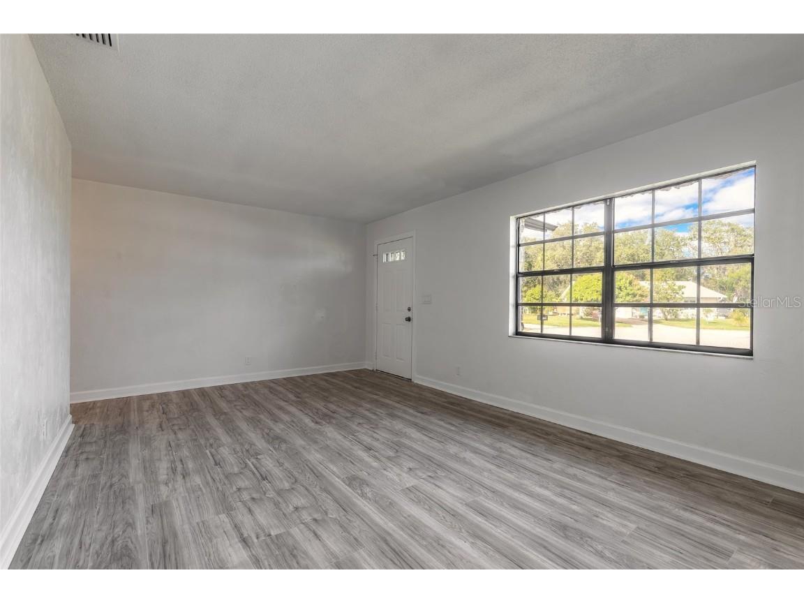 1316 Point Court Port Orange FL 32127 V4946242 image6