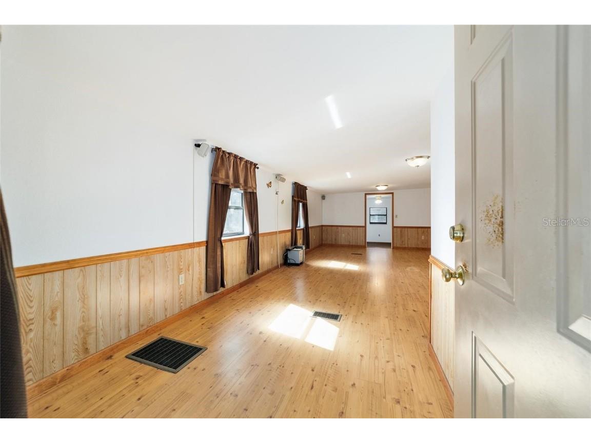 13168 NE 19th Lane Silver Springs FL 34488 OM715208 image13