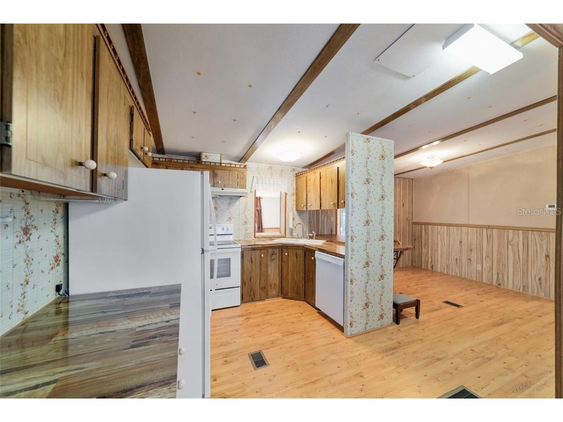 13168 NE 19th Lane Silver Springs FL 34488 OM715208 image32