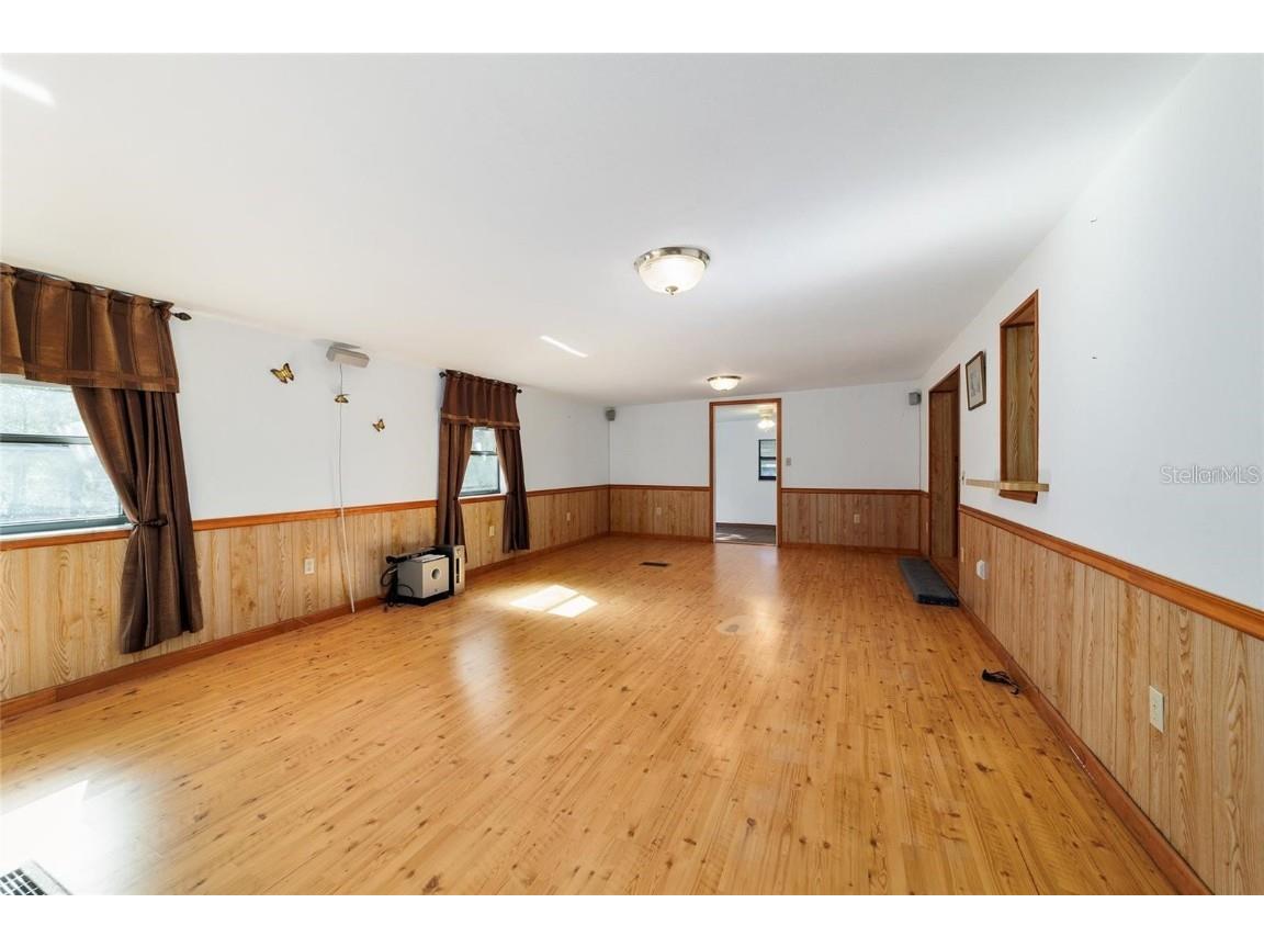 13168 NE 19th Lane Silver Springs FL 34488 OM715208 image38