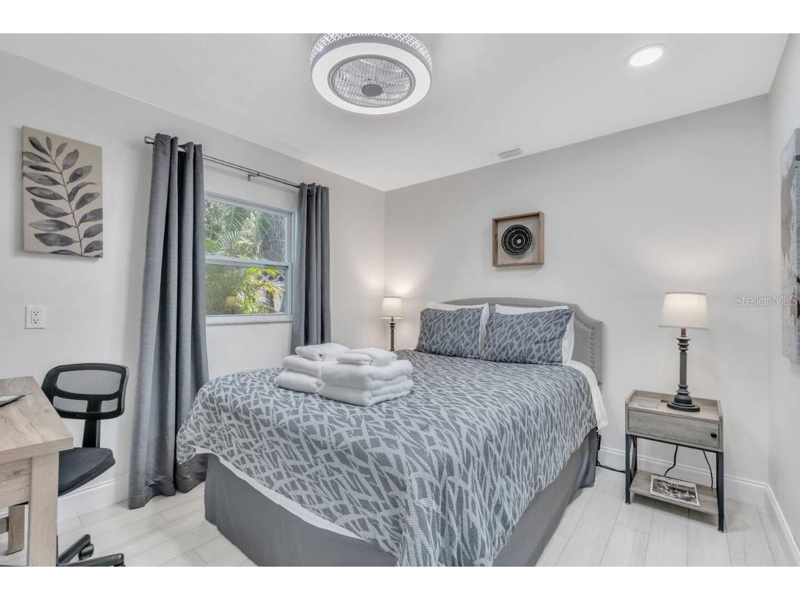 1317 13th Street #B Sarasota FL 34236 A4667621 image2