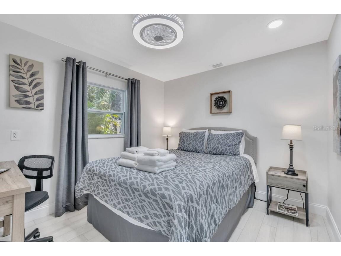 1317 13th Street #B Sarasota FL 34236 A4667621 image26