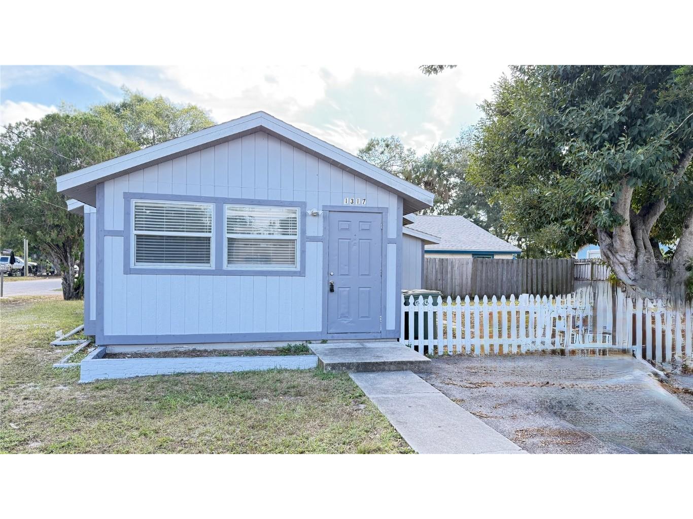 1317 21st Avenue W Bradenton FL 34205 A4675136 image1