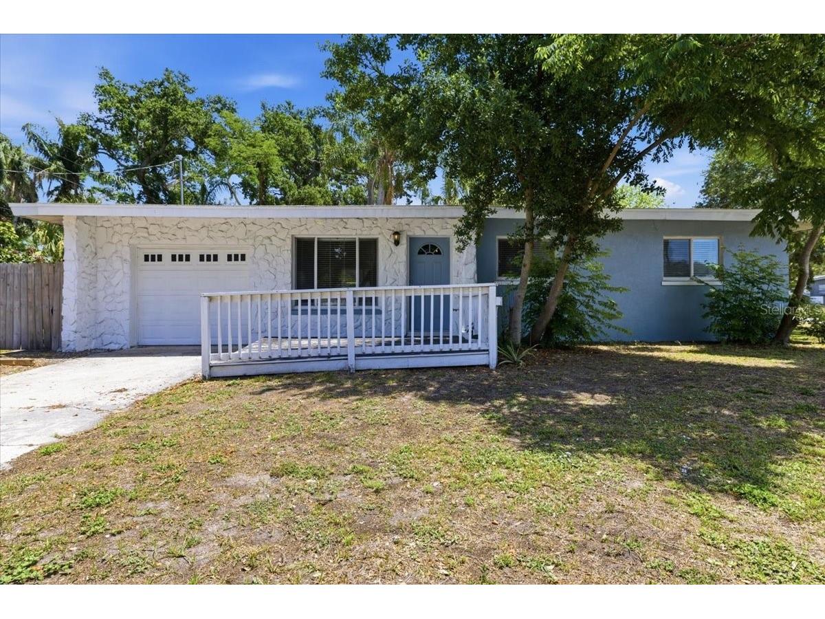 1317 Lady Marion Lane Dunedin FL 34698 TB8505301 image1