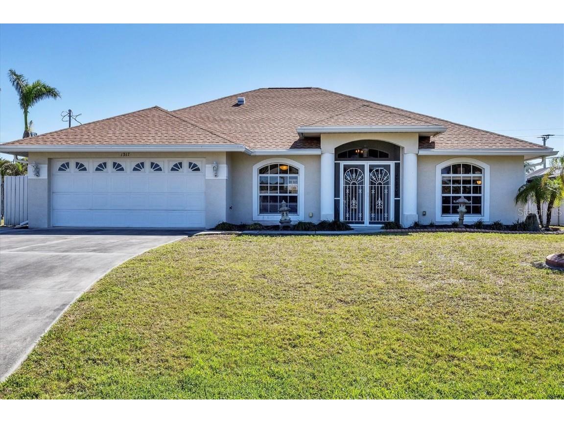 1317 Le Pera Road Englewood FL 34223 D6140826 image1