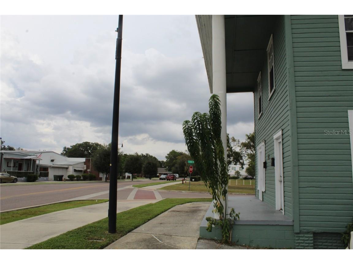 1317 Main Street Leesburg FL 34748 G5102457 image4