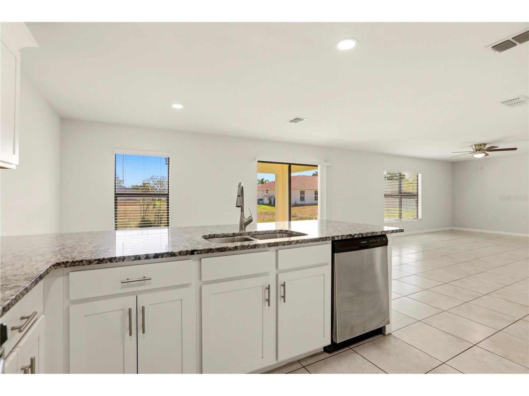 1317 NE 2nd Avenue Cape Coral FL 33909 D6146721 image8