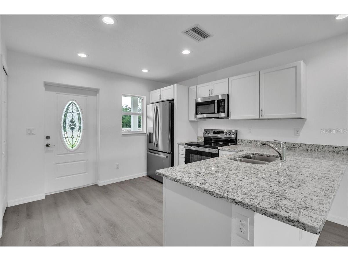 13171 Carousel Drive Punta Gorda FL 33955 C7522896 image6