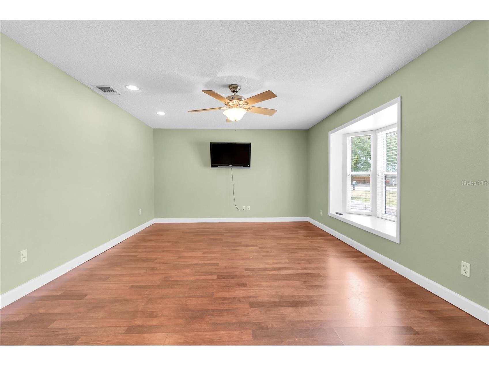 13176 Dorchester Drive Seminole FL 33776 TB8501774 image16