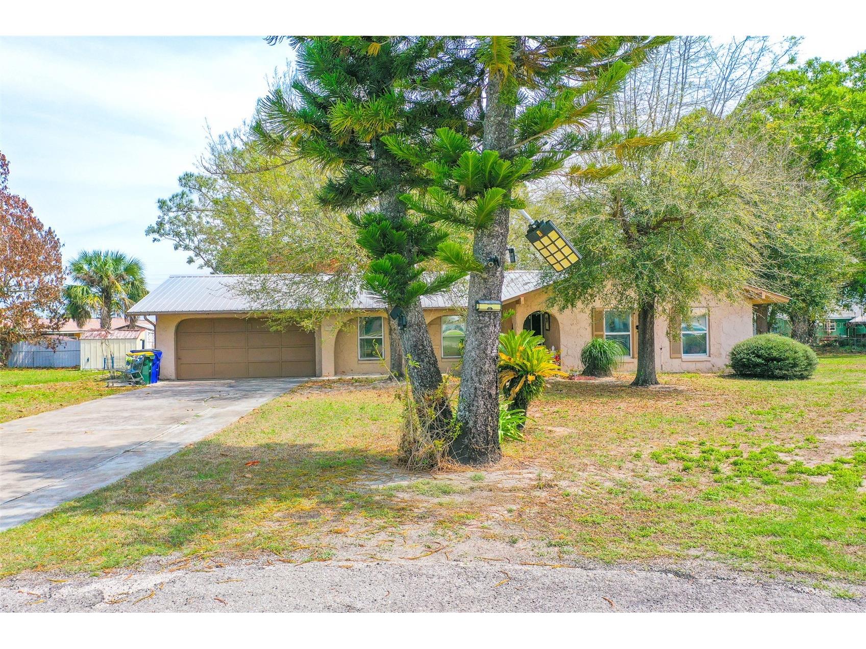 1318 Deer Park Court Sebring FL 33872 L4960199 image1