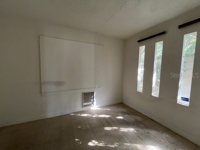 1318 E Dr Martin Luther King Jr Boulevard Tampa FL 33603 TB8425002 image10