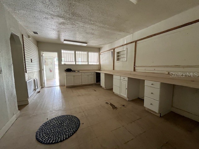 1318 E Dr Martin Luther King Jr Boulevard Tampa FL 33603 TB8425002 image6