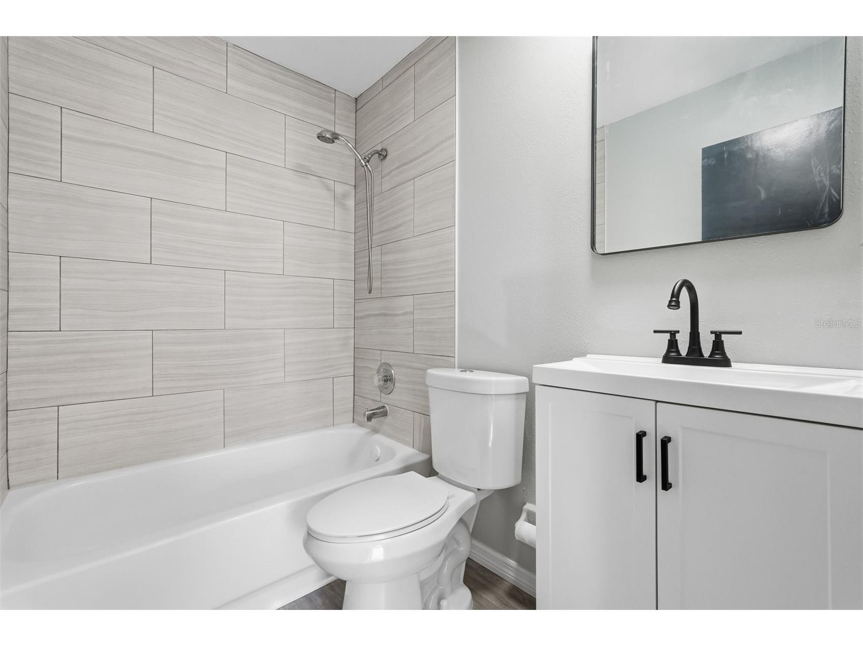 1318 Mountainview Tampa FL 33612 TB8474057 image16