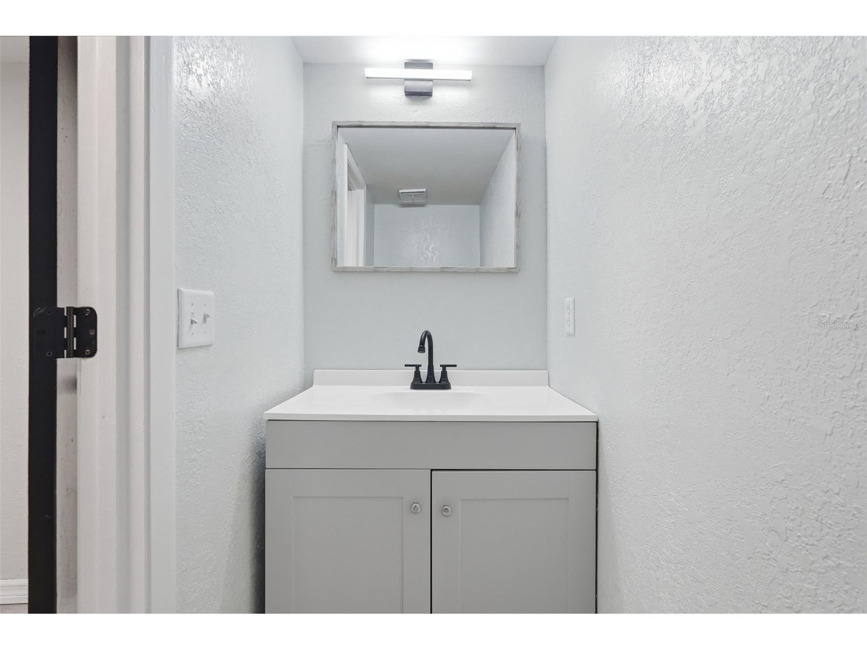 1318 Mountainview Tampa FL 33612 TB8474057 image34