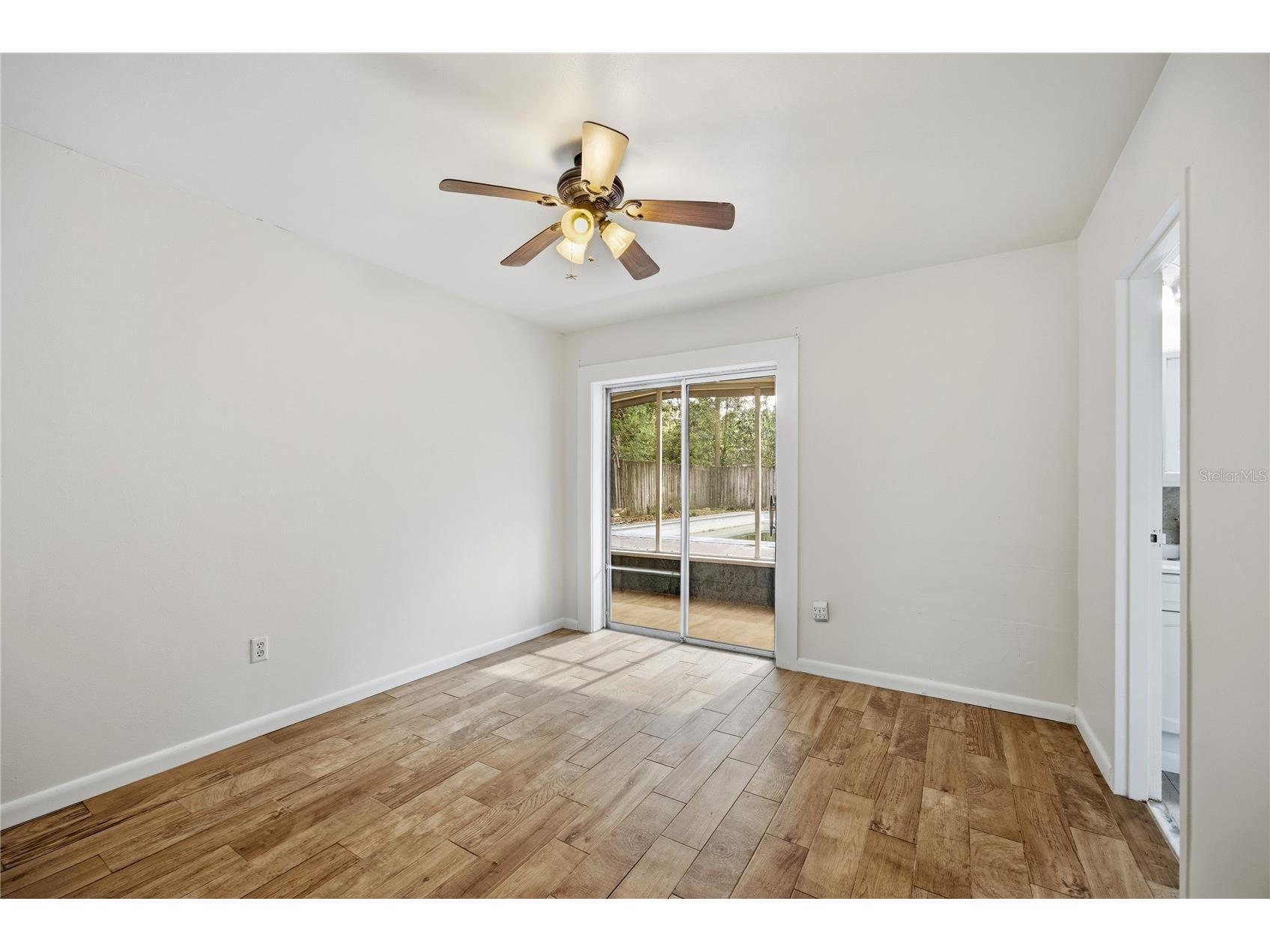 1318 NE 14th Street Gainesville FL 32601 GC540737 image15