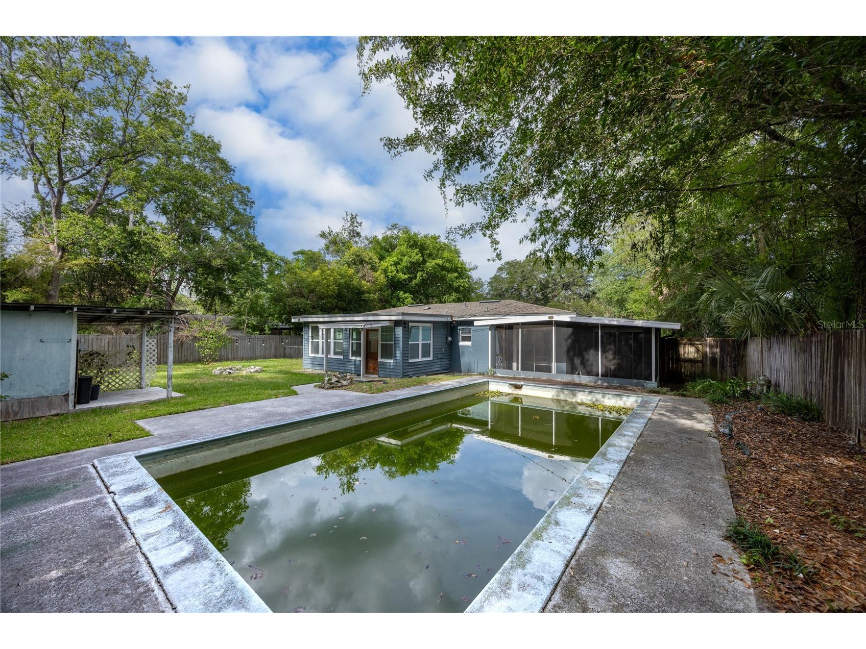 1318 NE 14th Street Gainesville FL 32601 GC540737 image27