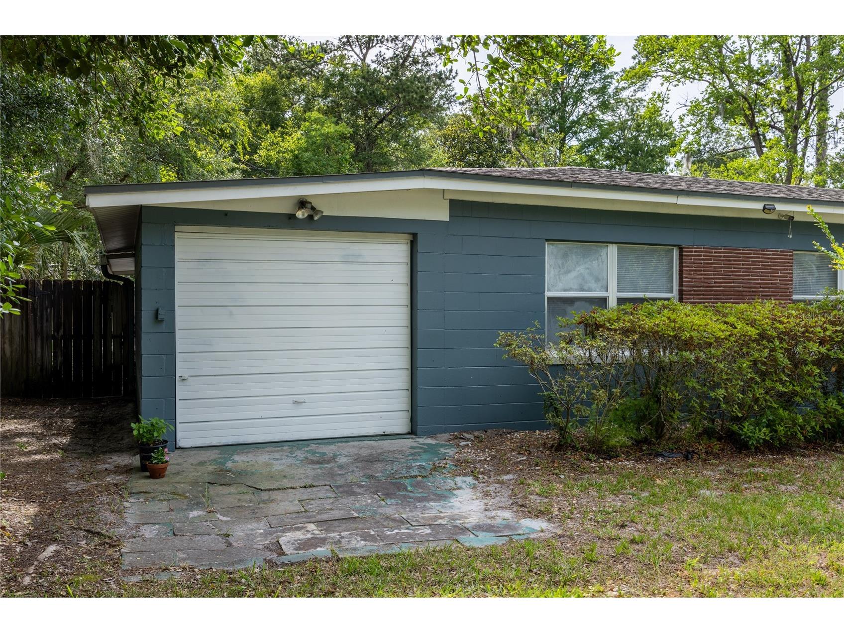 1318 NE 14th Street Gainesville FL 32601 GC540737 image3