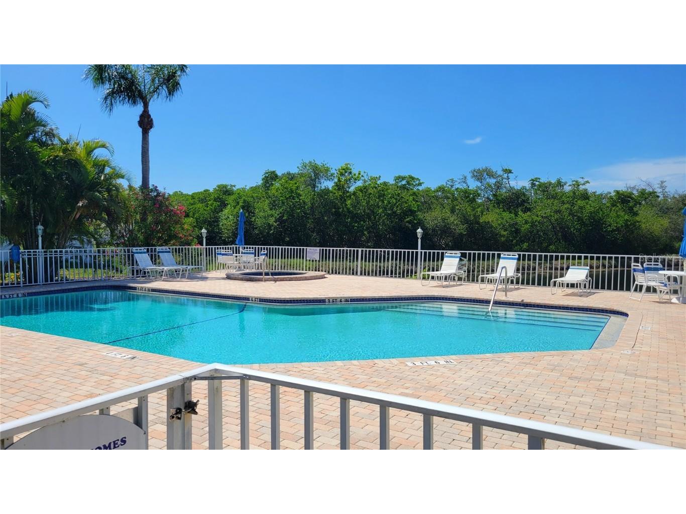 1318 Perico Point Circle Bradenton FL 34209 - LAKE 8 A4610766 image23