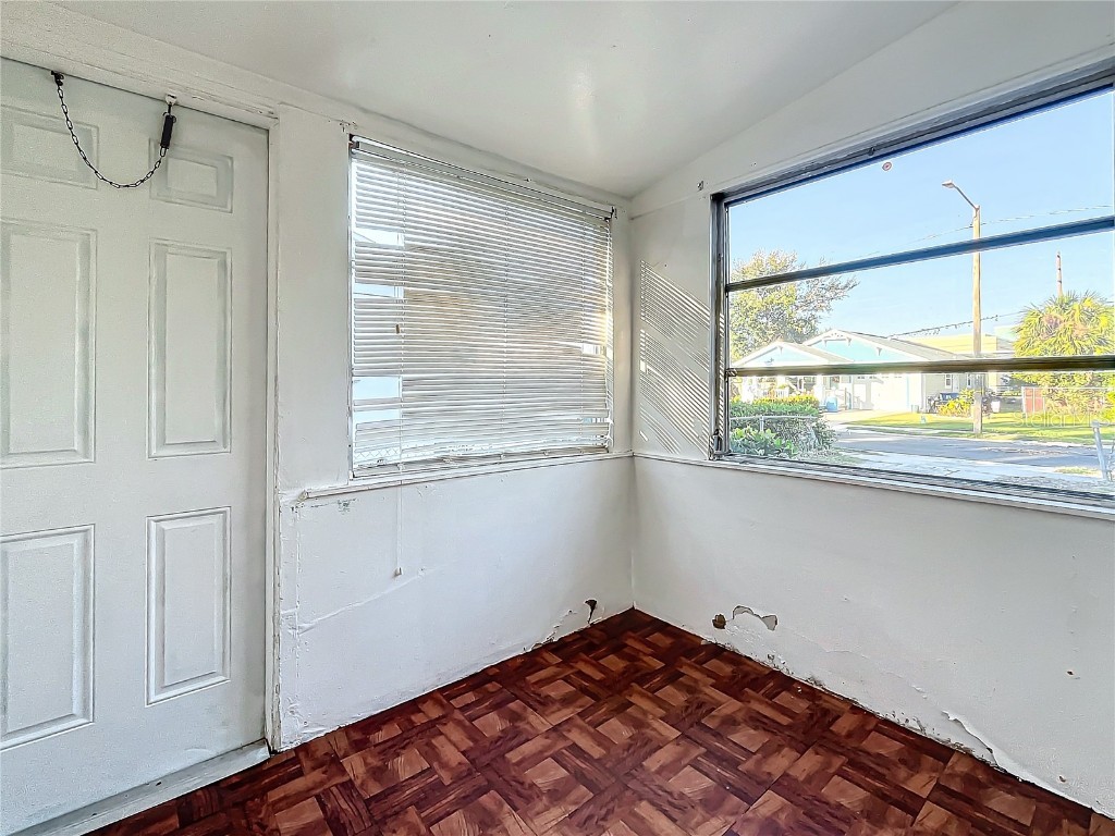 1318 Preston Street S Saint Petersburg FL 33712 TB8461565 image16