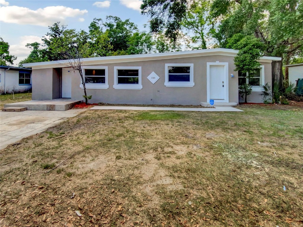 1318 Queensway Road Orlando FL 32808 O6110693 image1