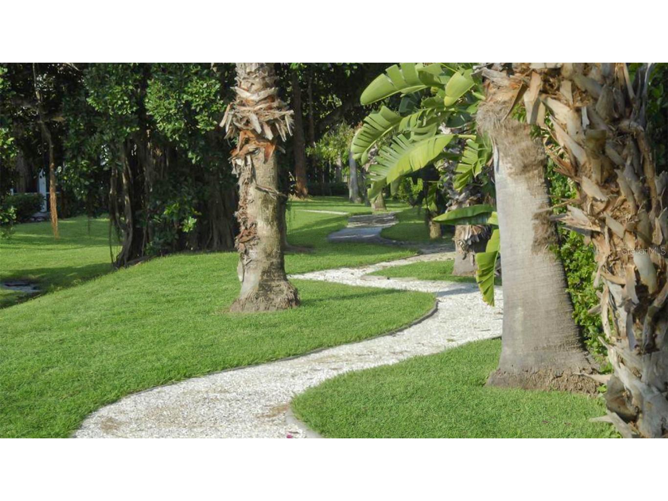 1318 Siesta Bayside Drive #C Sarasota FL 34242 A4591694 image20