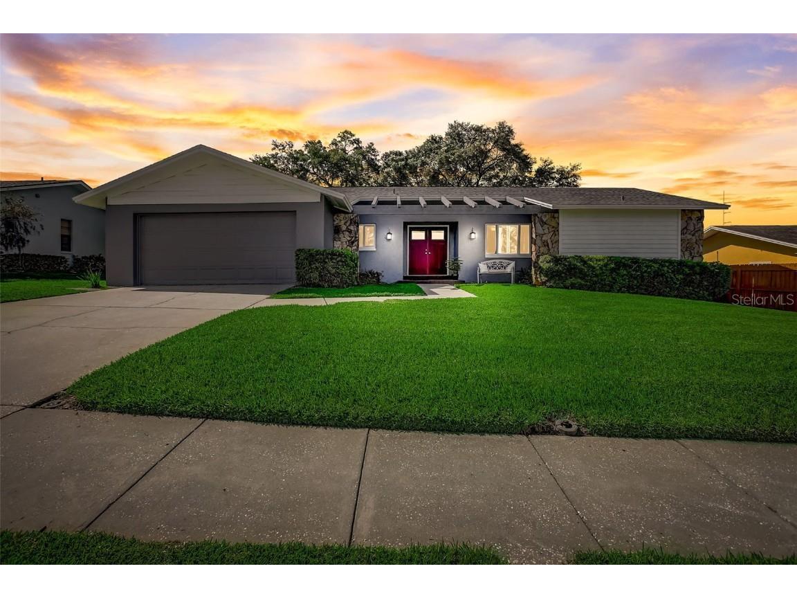 1318 Sutton Place Drive Palm Harbor FL 34683 U8237074 image1