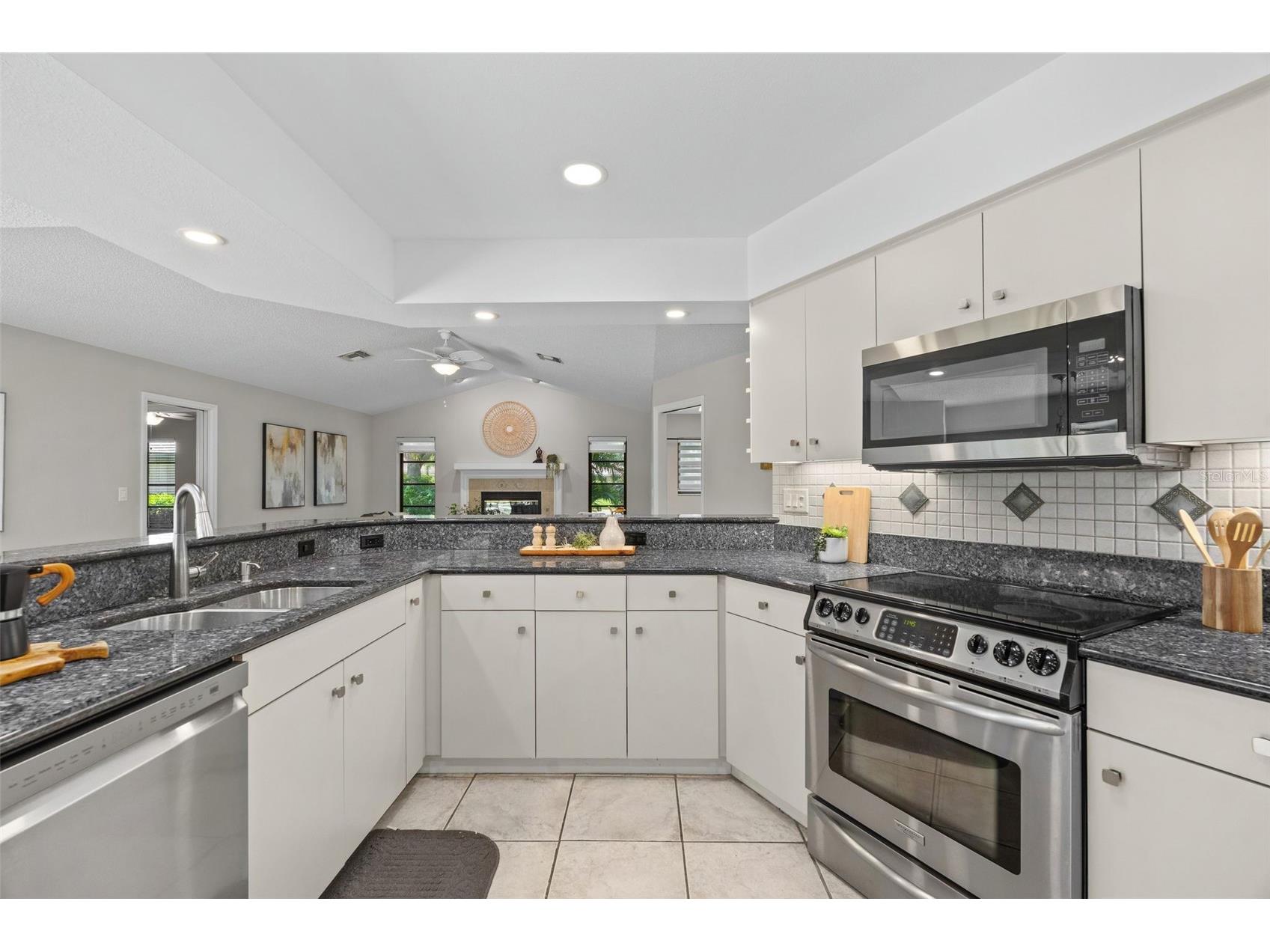 1318 Vermeer Drive Nokomis FL 34275 A4698675 image19