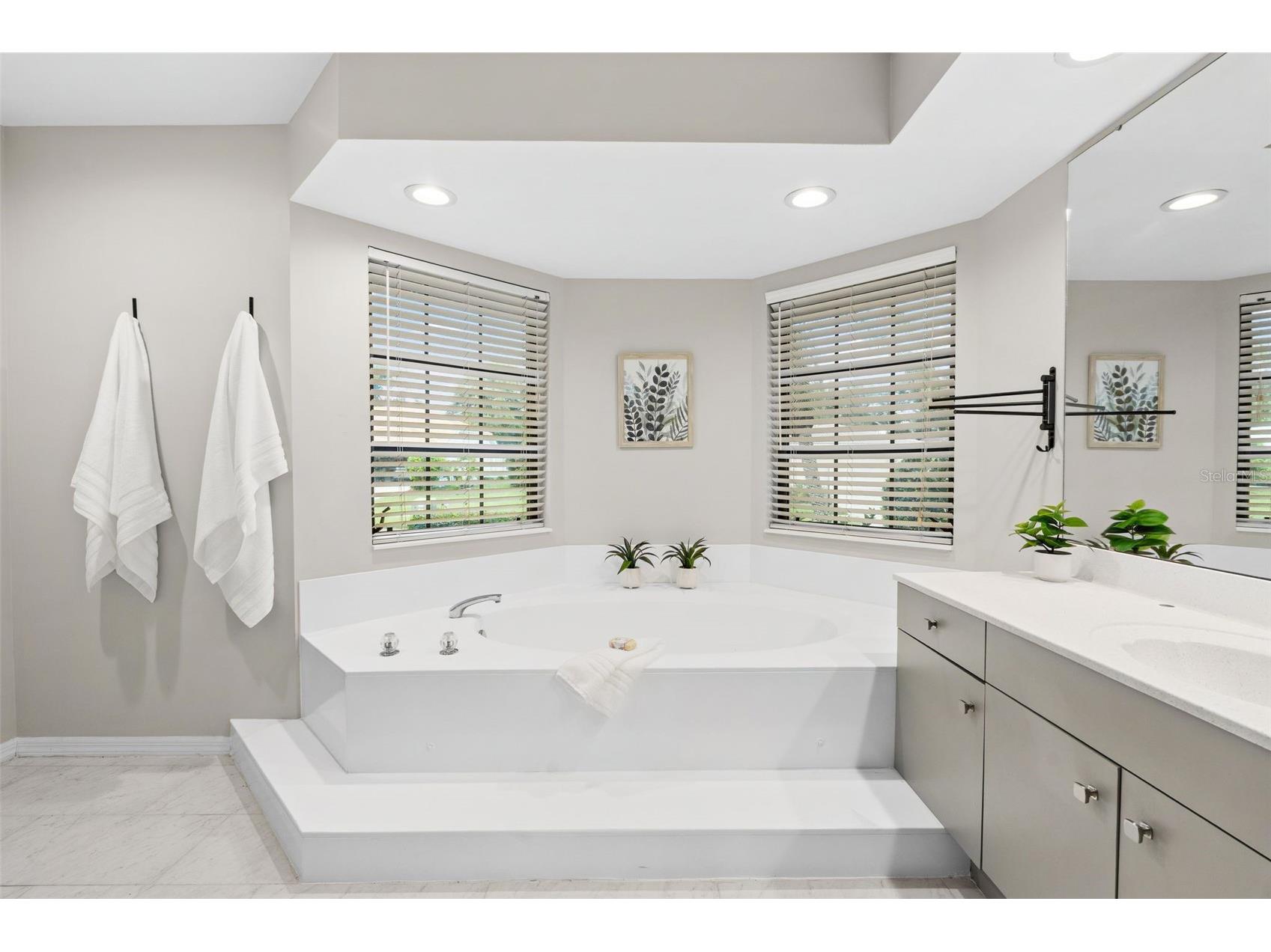 1318 Vermeer Drive Nokomis FL 34275 A4698675 image39