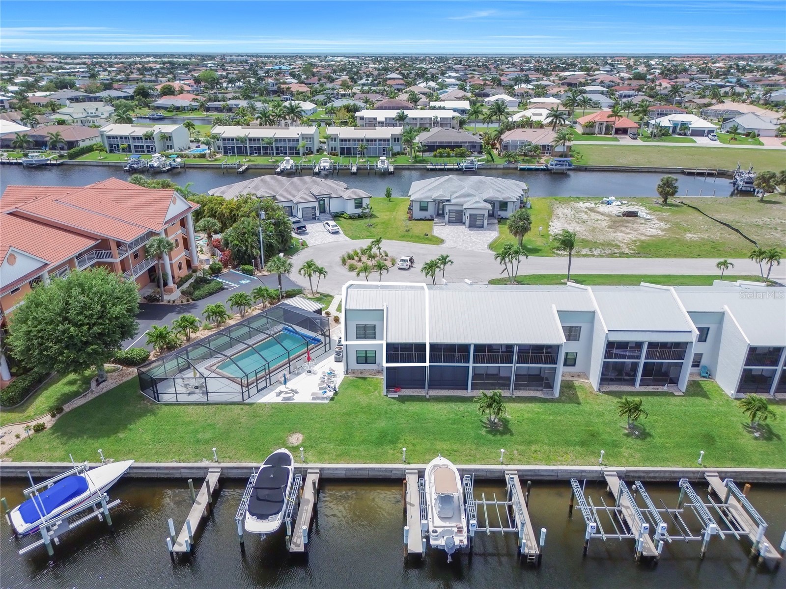 1318 Wesley Drive #124B Punta Gorda FL 33950 A4690020 image2