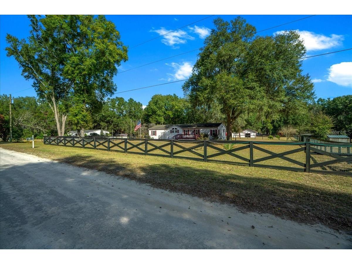 13181 NE 39th Terrace Anthony FL 32617 OM717418 image22