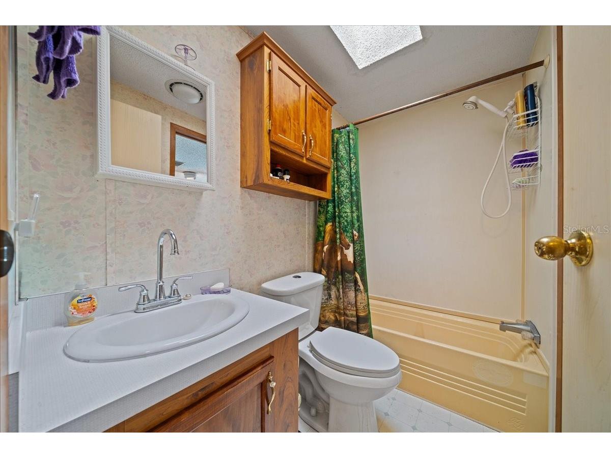 13181 NE 39th Terrace Anthony FL 32617 OM717418 image53
