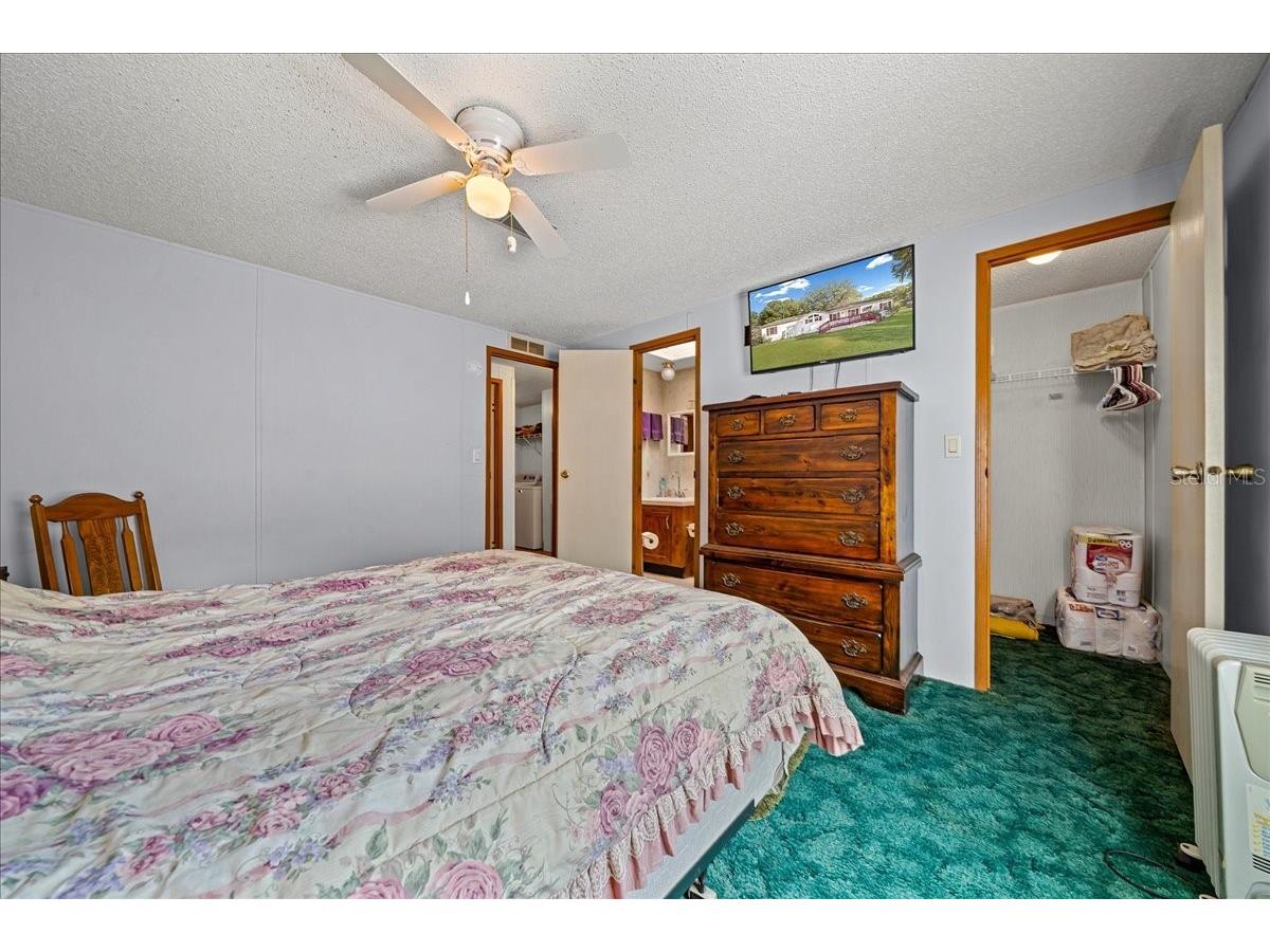 13181 NE 39th Terrace Anthony FL 32617 OM717418 image55