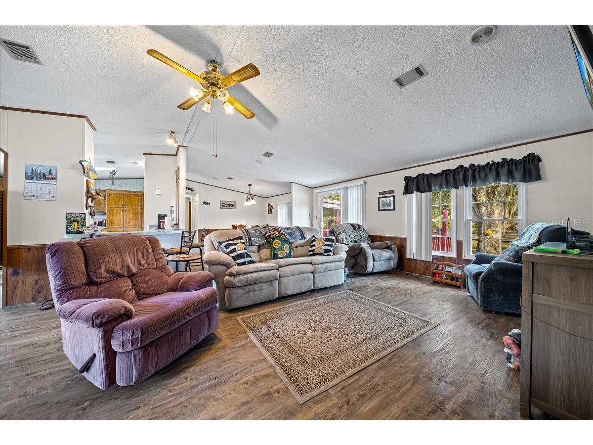 13181 NE 39th Terrace Anthony FL 32617 OM717418 image82