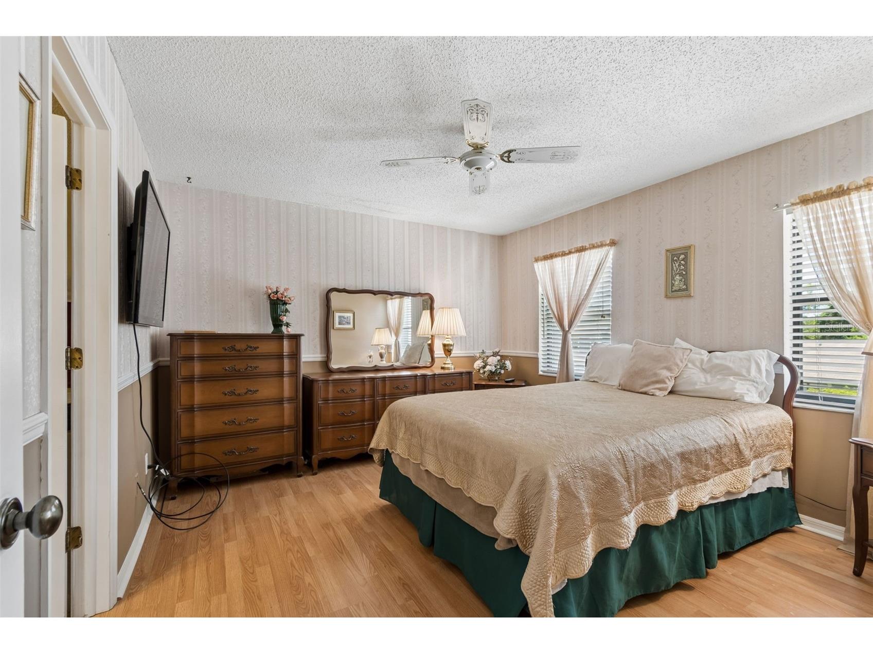 1319 Abbey Crescent Lane Clearwater FL 33759 TB8504296 image28