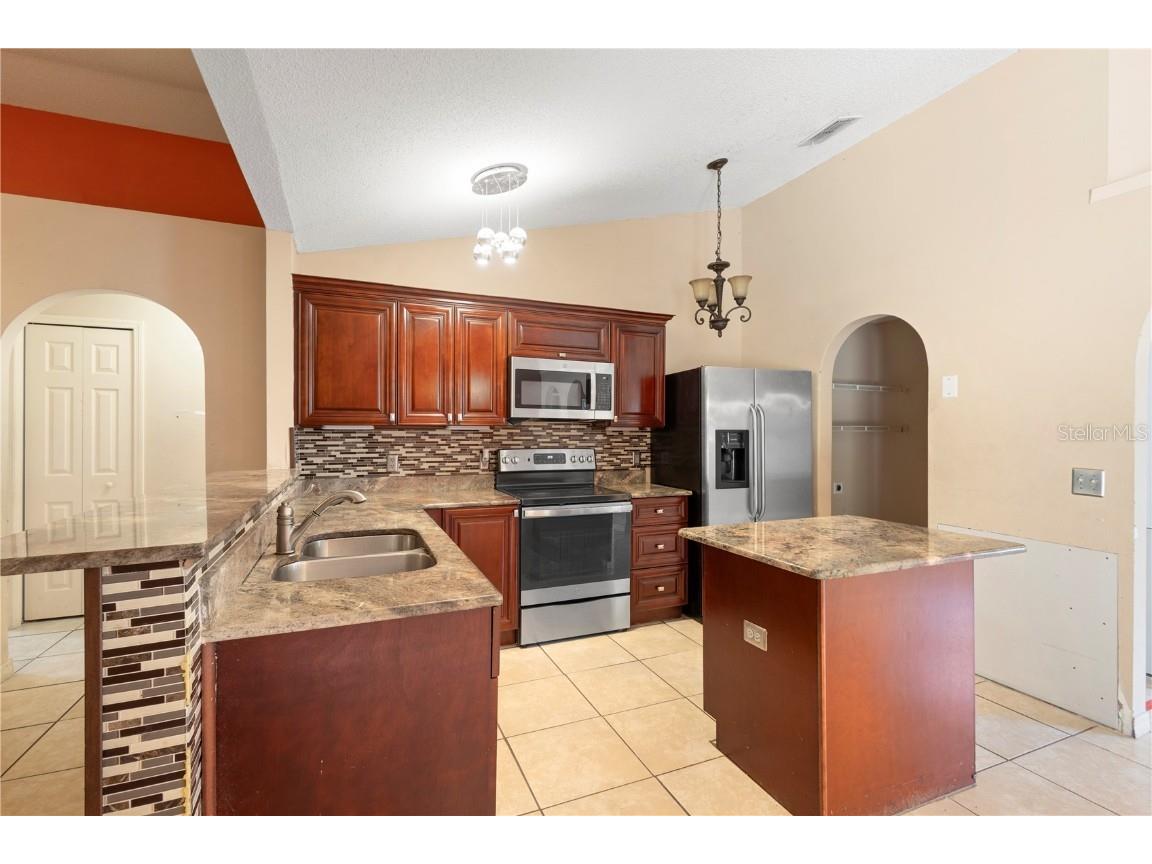 1319 Dunbarton Court Kissimmee FL 34758 O6338967 image5