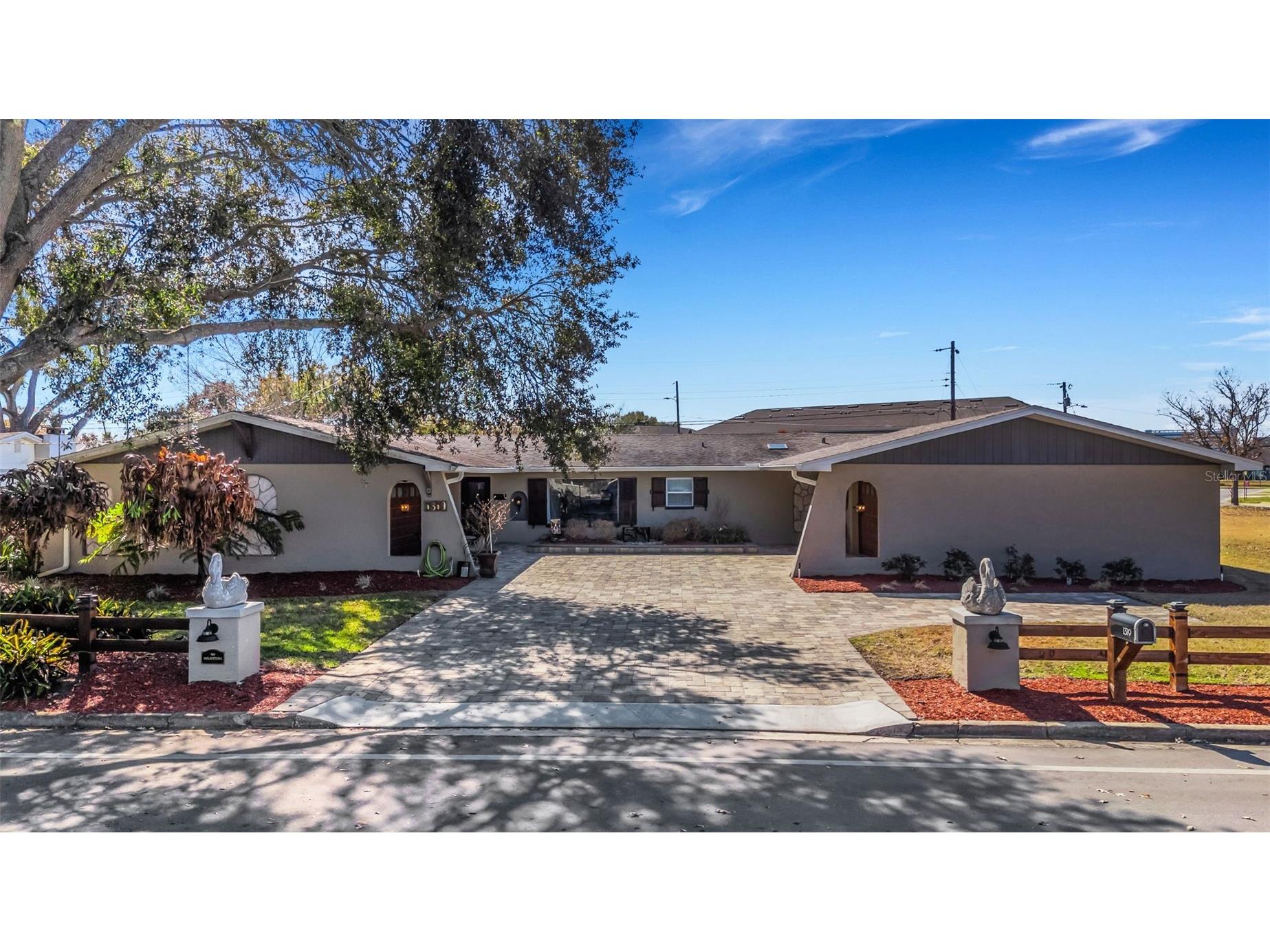 1319 Edgewater Beach Drive Lakeland FL 33805 L4959213 image1