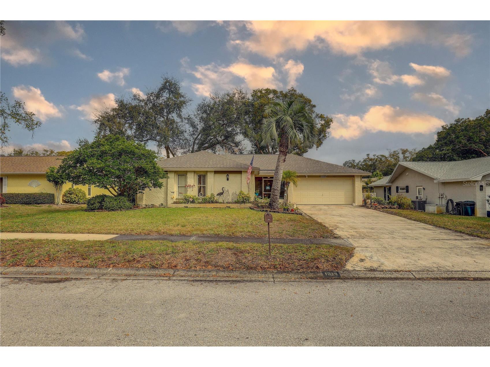 1319 Glengarry Drive Palm Harbor FL 34684 TB8462474 image1
