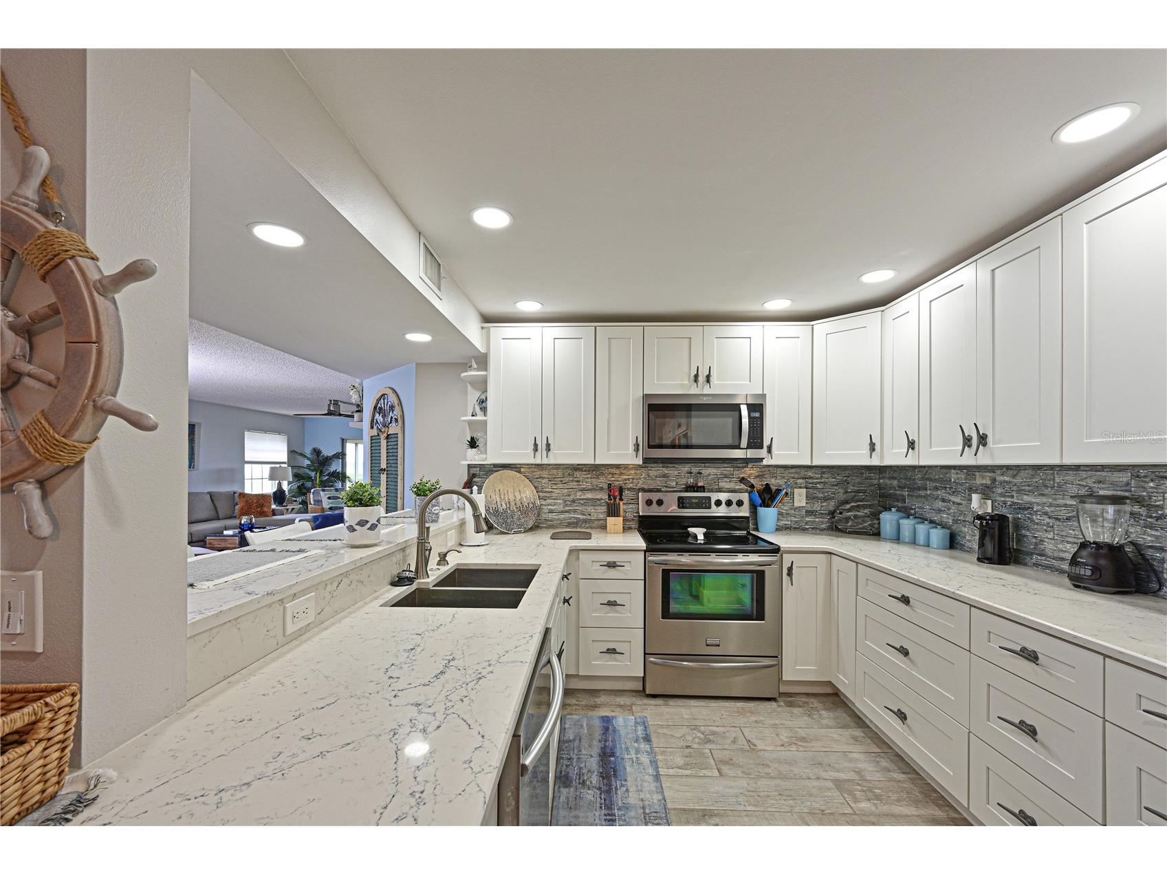 1319 Perico Point Circle Bradenton FL 34209 A4677403 image14