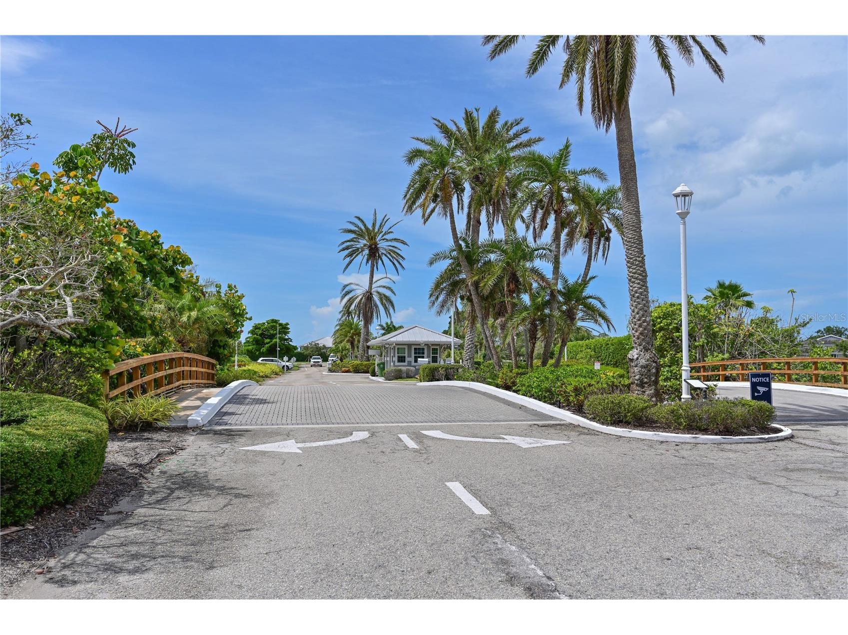1319 Perico Point Circle Bradenton FL 34209 A4677403 image35
