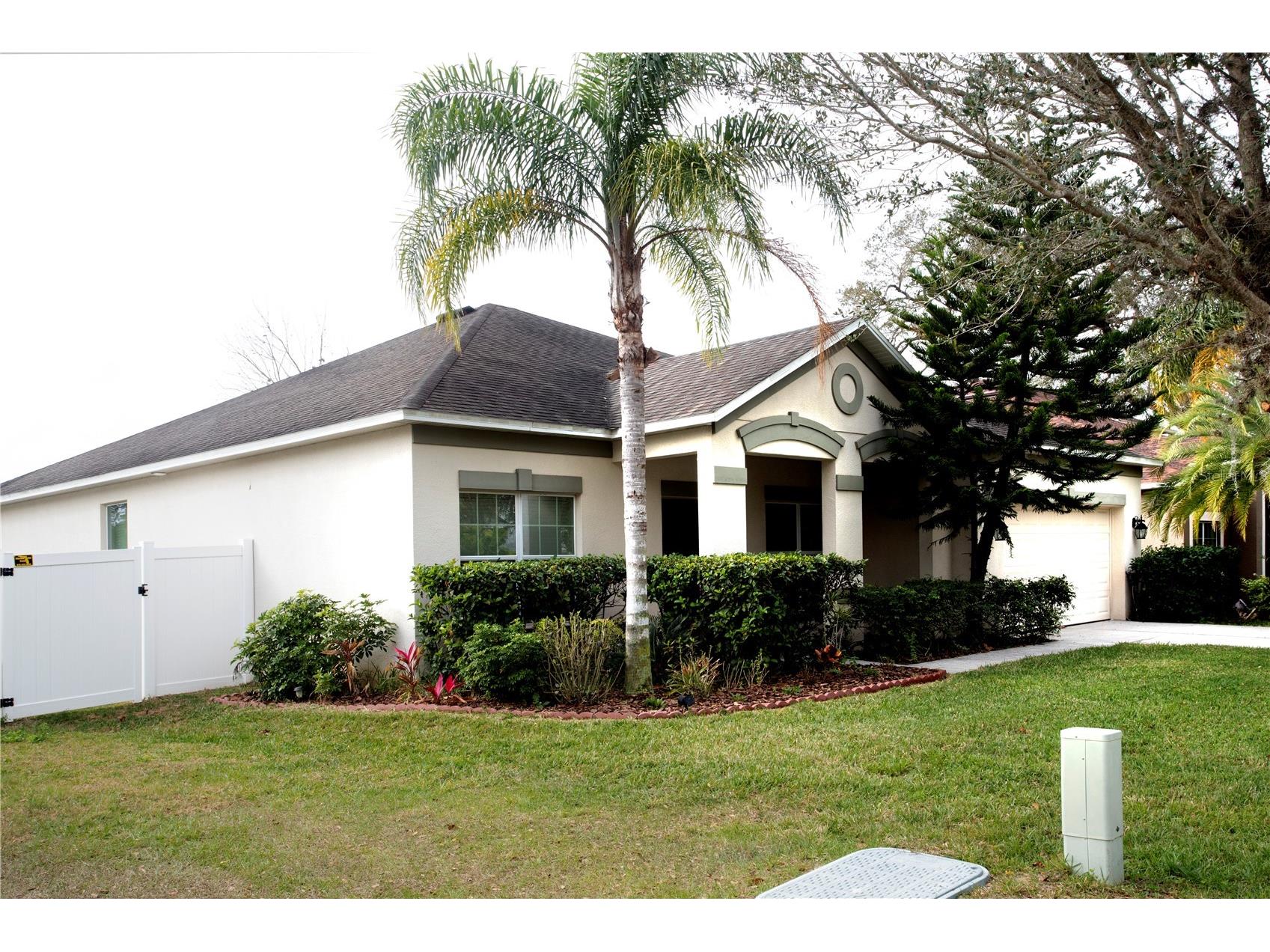 1319 Rowantree Drive Dover FL 33527 TB8505882 image2