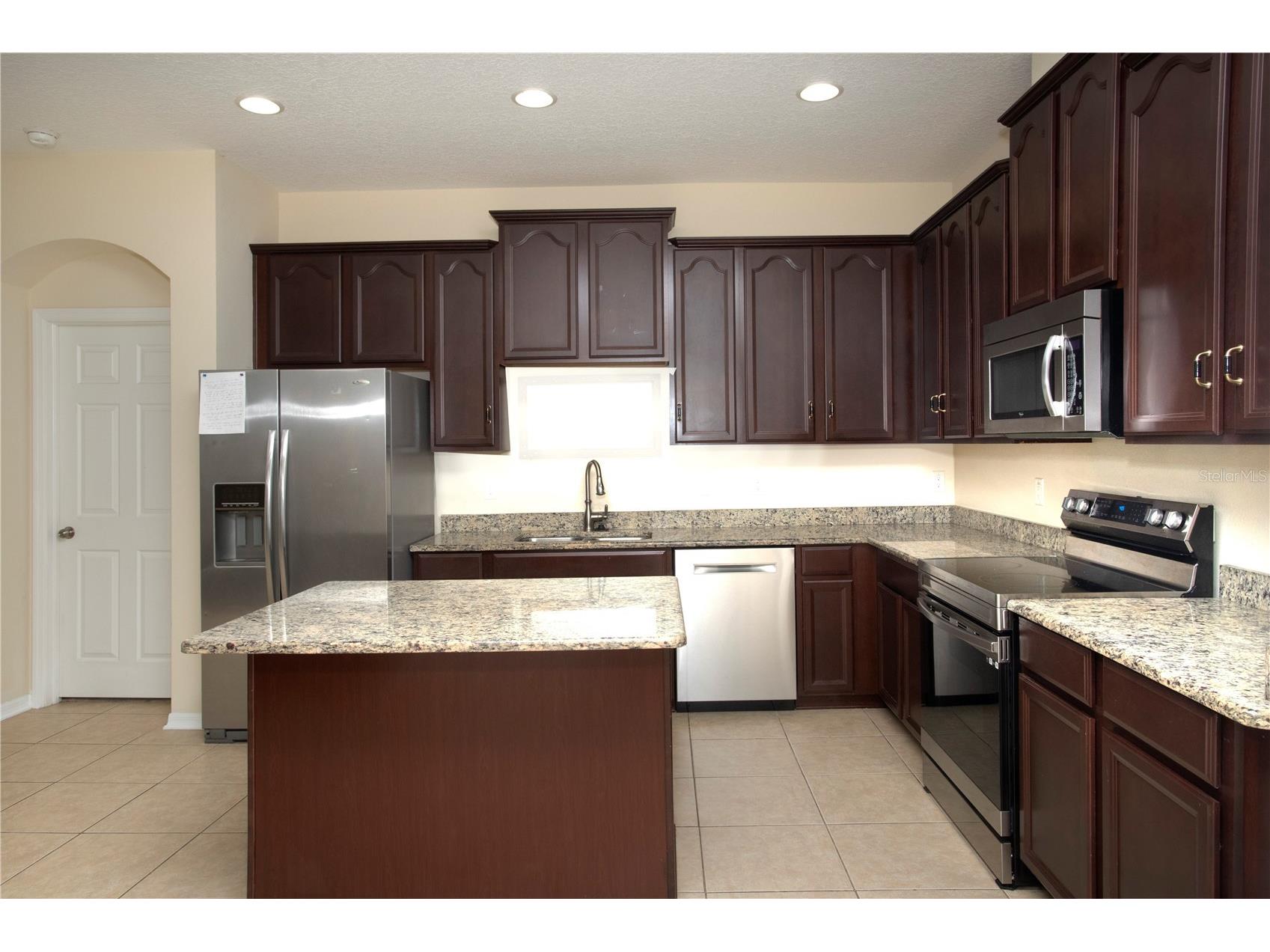 1319 Rowantree Drive Dover FL 33527 TB8505882 image9