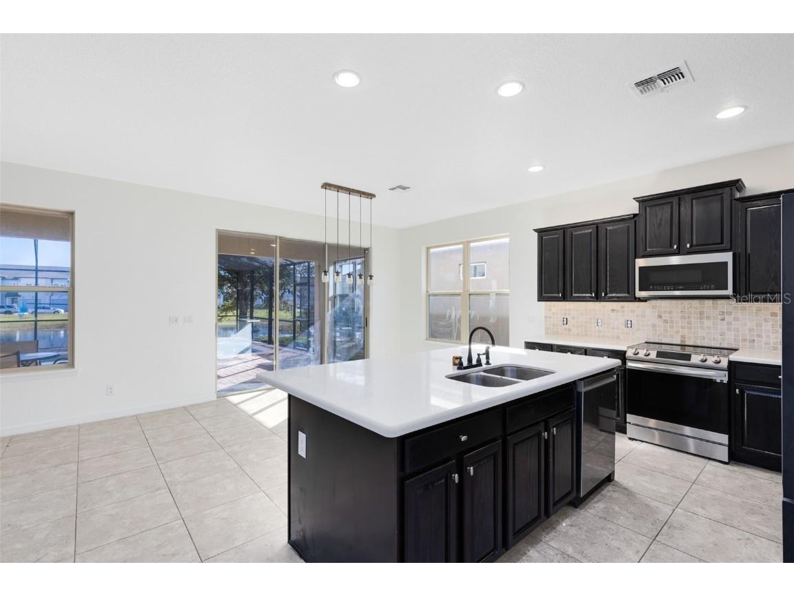 1319 Yorkshire Court Davenport FL 33896 O6366867 image4