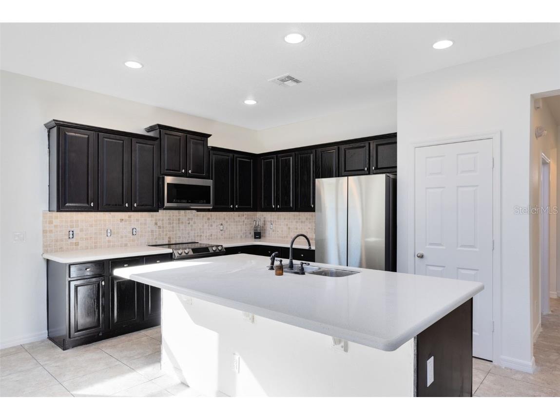 1319 Yorkshire Court Davenport FL 33896 O6366867 image5