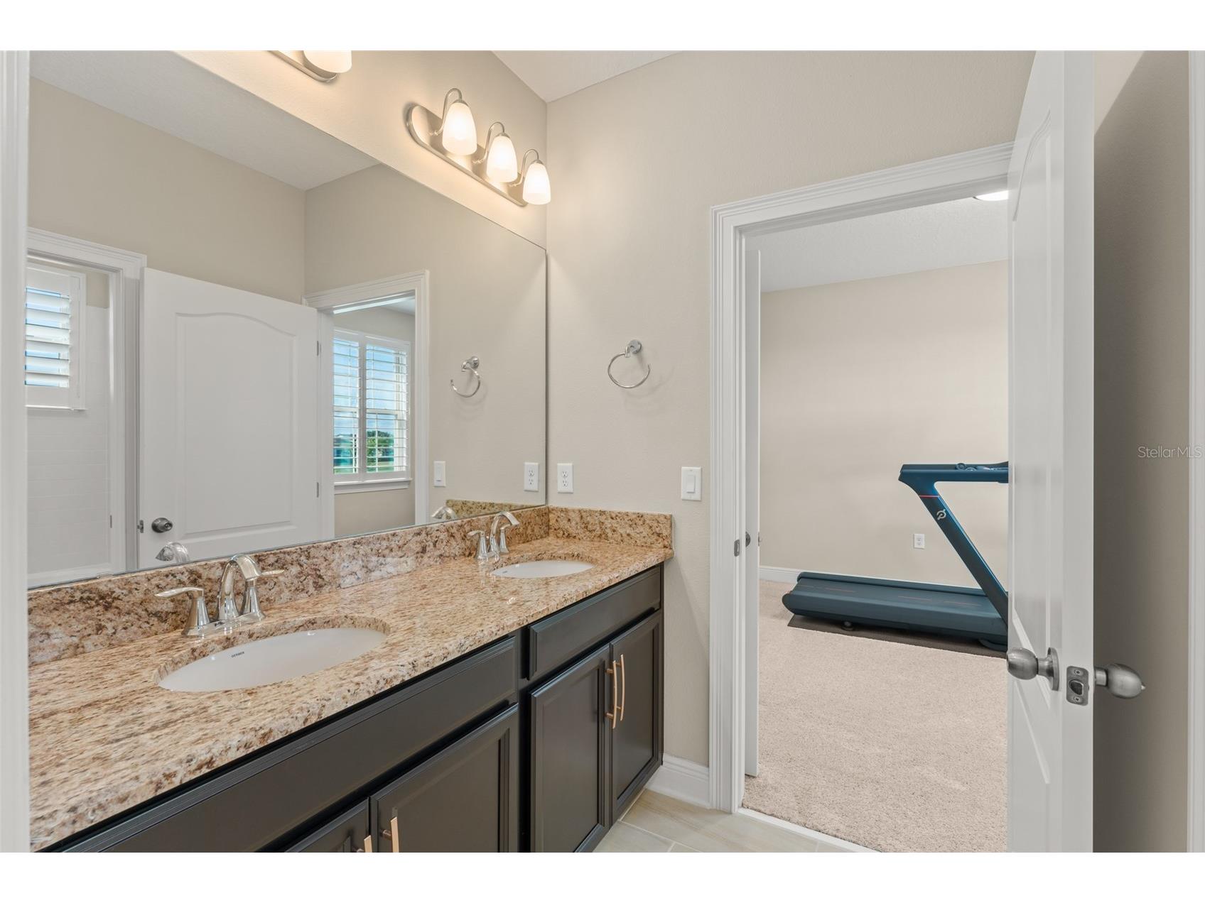 13195 Woodford Street Orlando FL 32832 O6375855 image17